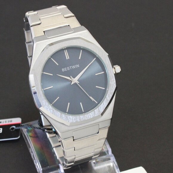 Men's Sports Watch Integrated Bracelet Silver Tone Blue Dial 41.5mm - Picture 2 of 15